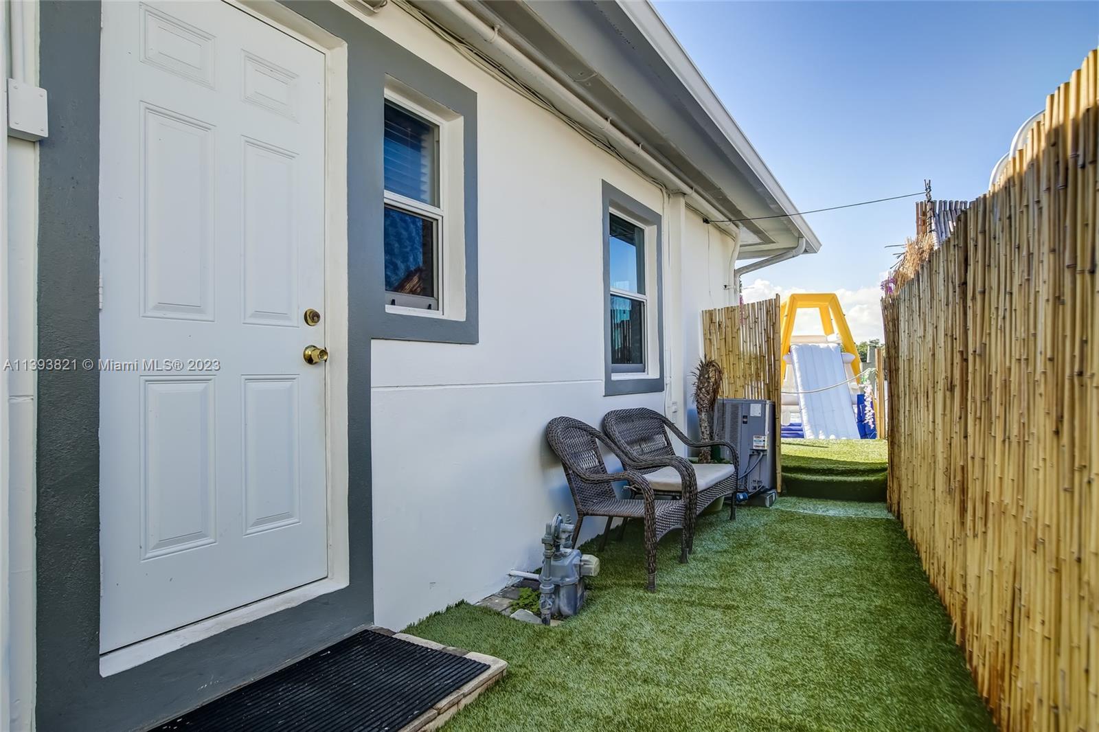 HOLLYWOOD BEACH FIRST ADD - Residential Income