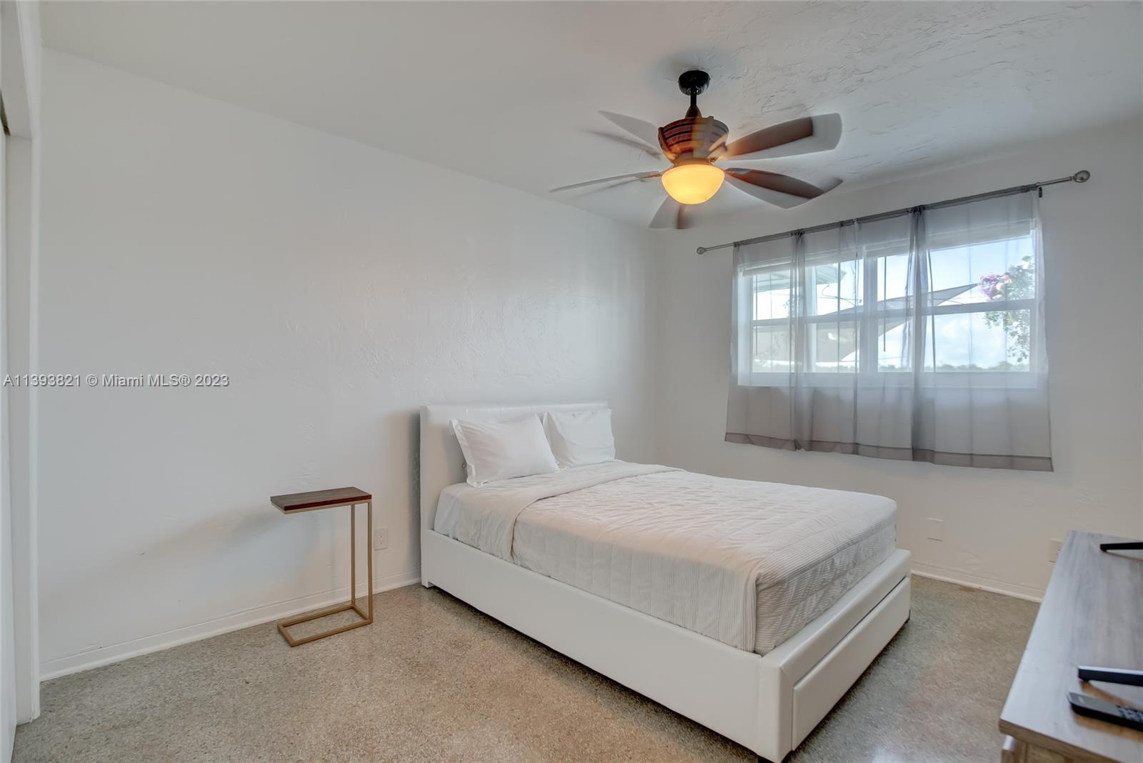 HOLLYWOOD BEACH FIRST ADD - Residential Income