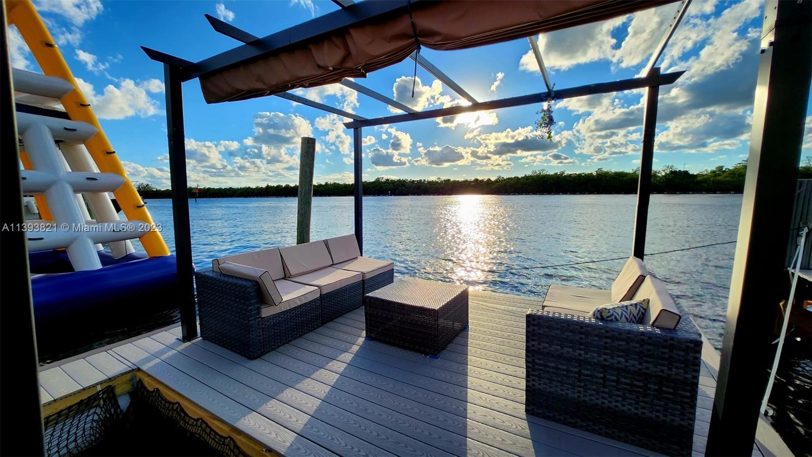 HOLLYWOOD BEACH FIRST ADD - Residential Income