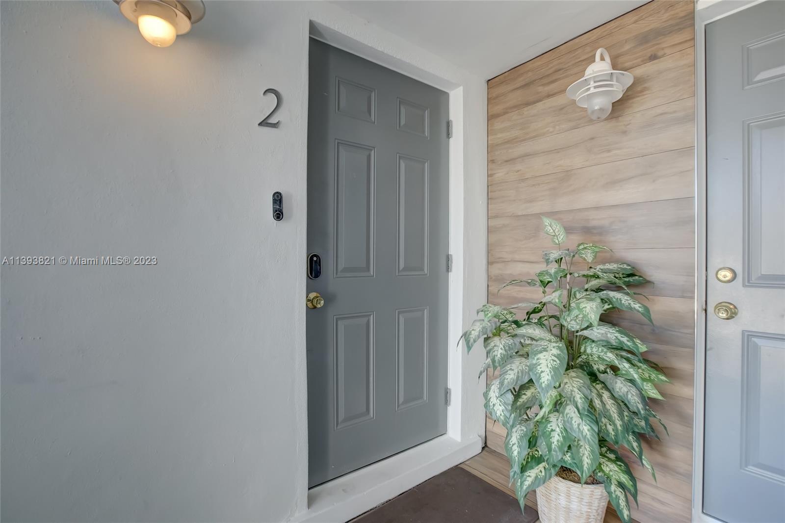 HOLLYWOOD BEACH FIRST ADD - Residential Income