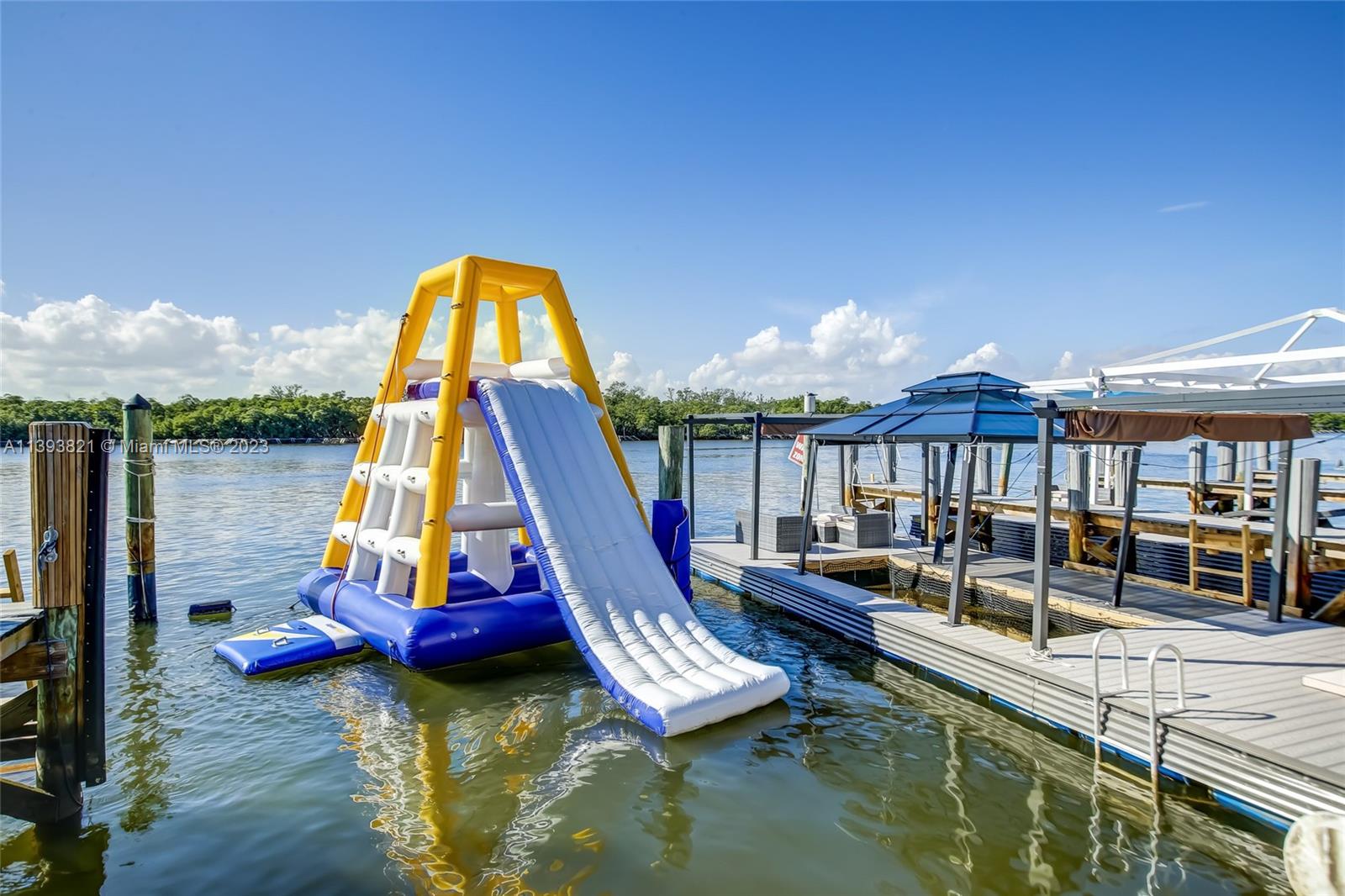 HOLLYWOOD BEACH FIRST ADD - Residential Income