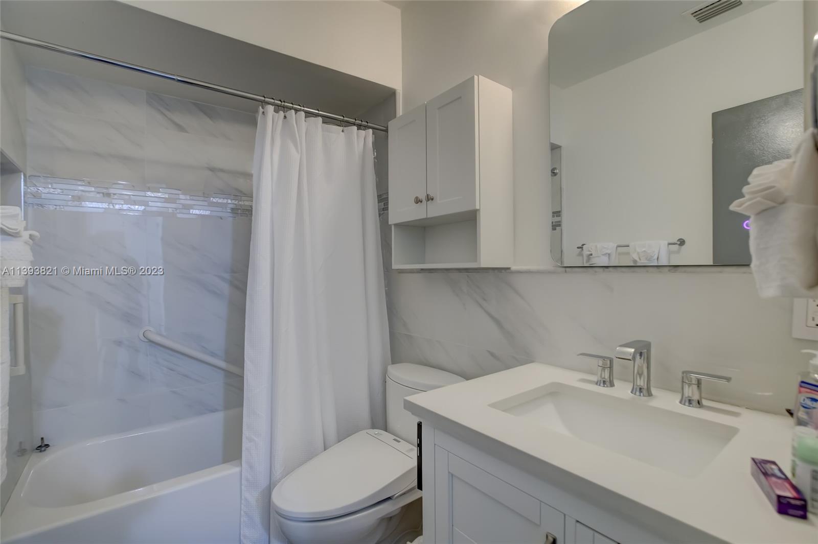 HOLLYWOOD BEACH FIRST ADD - Residential Income