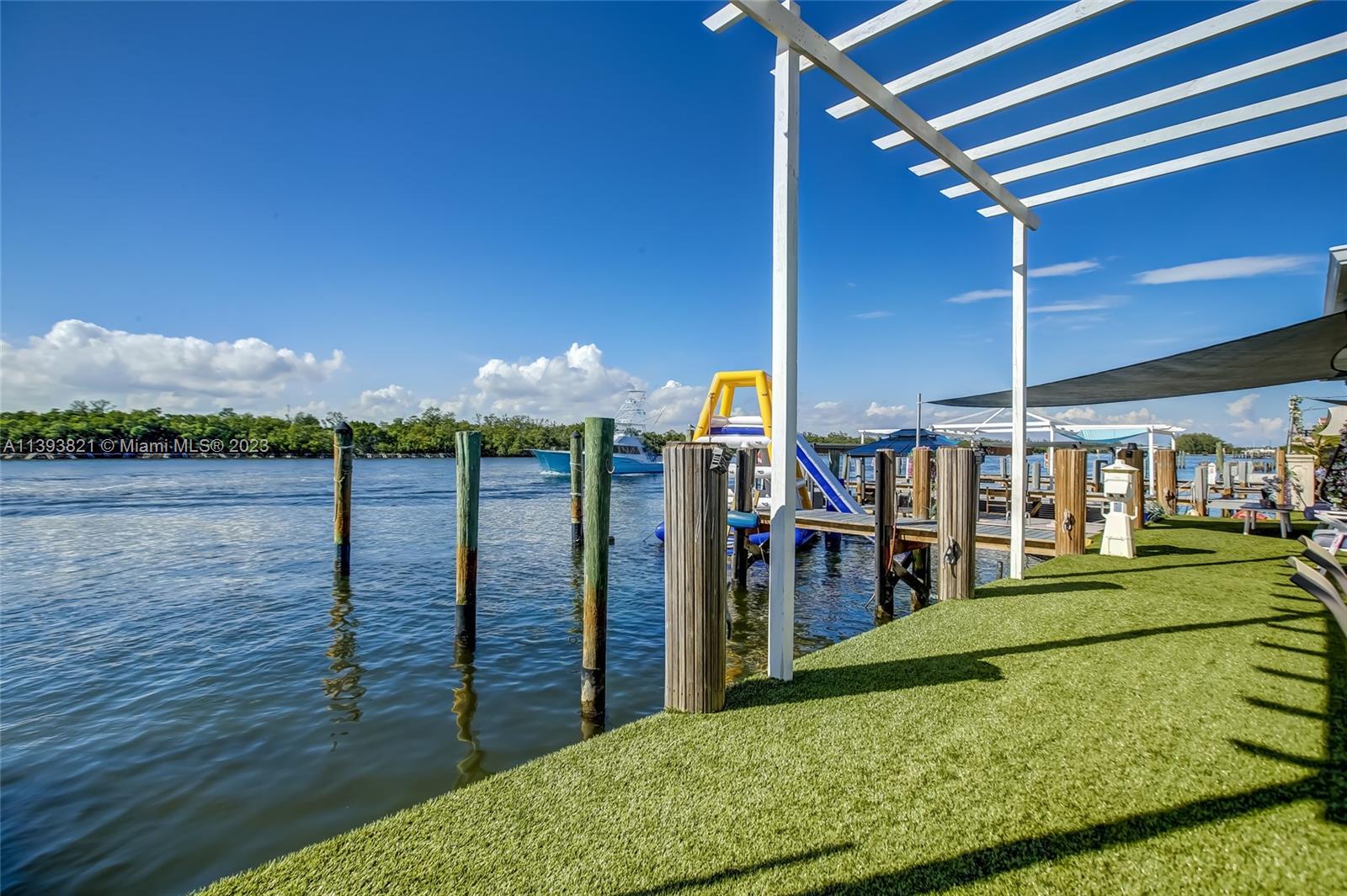 HOLLYWOOD BEACH FIRST ADD - Residential Income