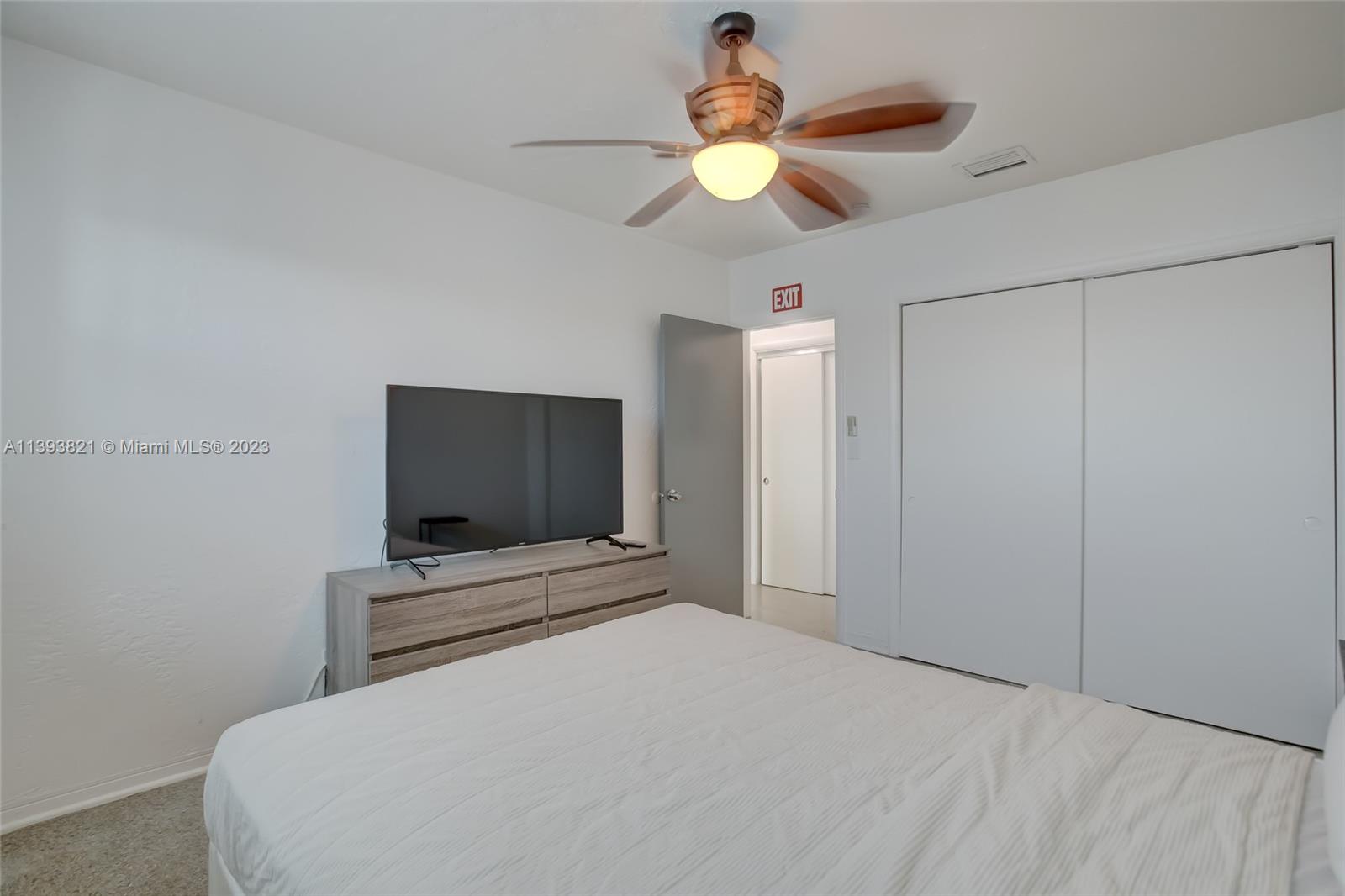 HOLLYWOOD BEACH FIRST ADD - Residential Income