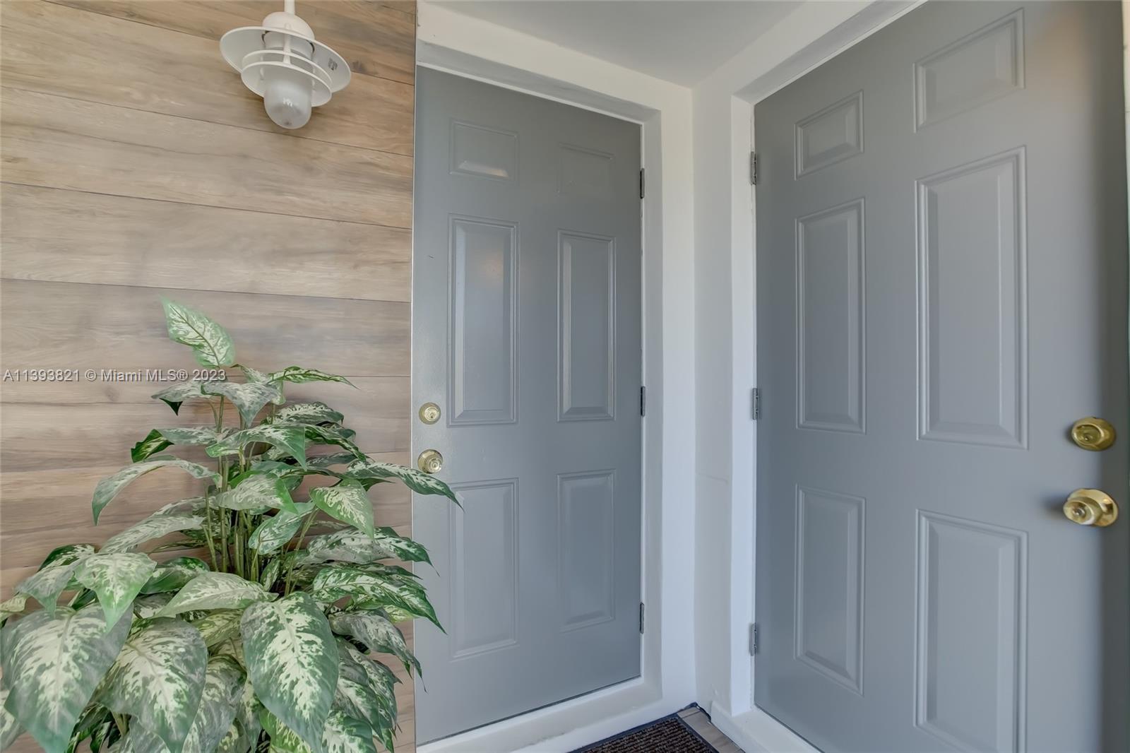 HOLLYWOOD BEACH FIRST ADD - Residential Income