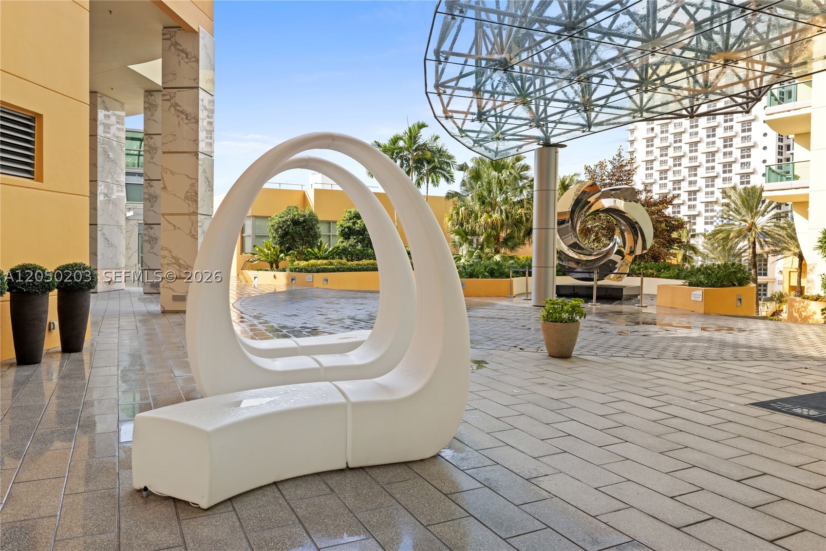 1455 Ocean Dr 1009