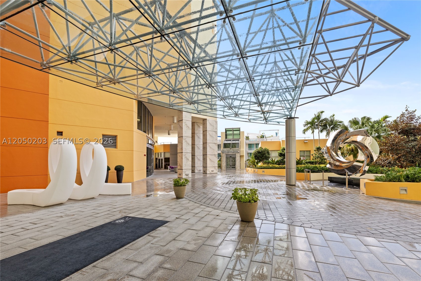1455 Ocean Dr 1009