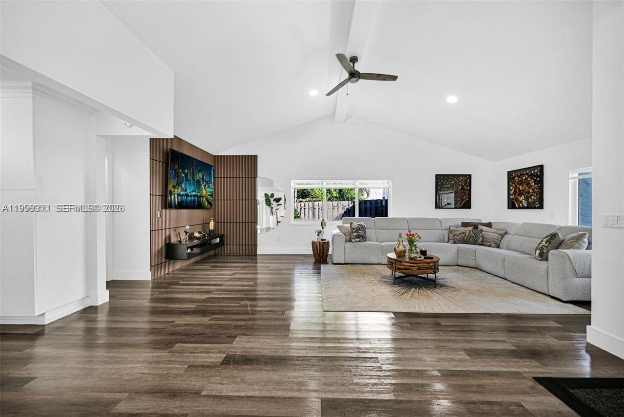 CROSSINGS SEC 4, THE - Residential Lease