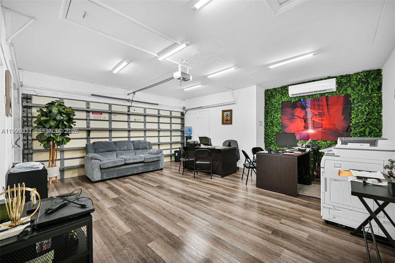 CROSSINGS SEC 4, THE - Residential Lease