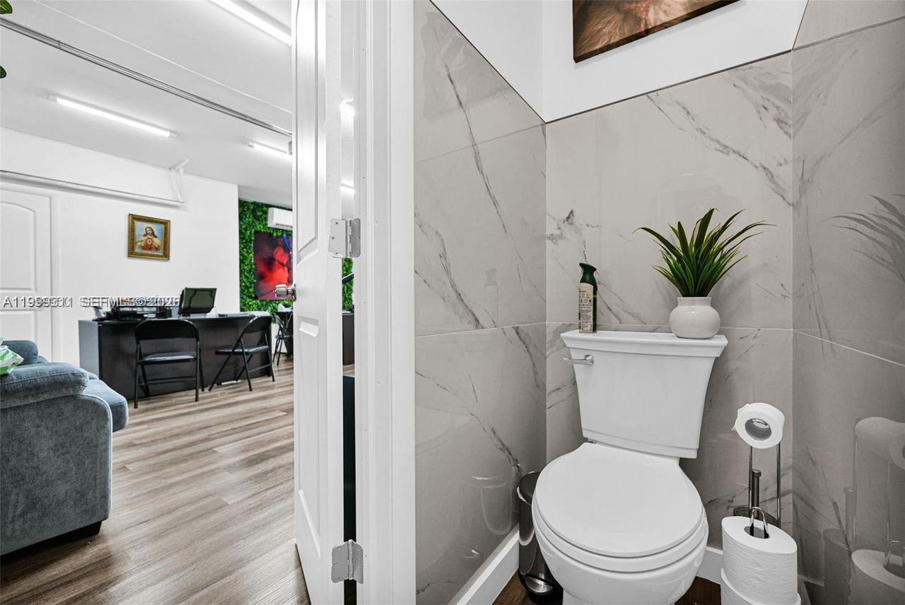 CROSSINGS SEC 4, THE - Residential Lease