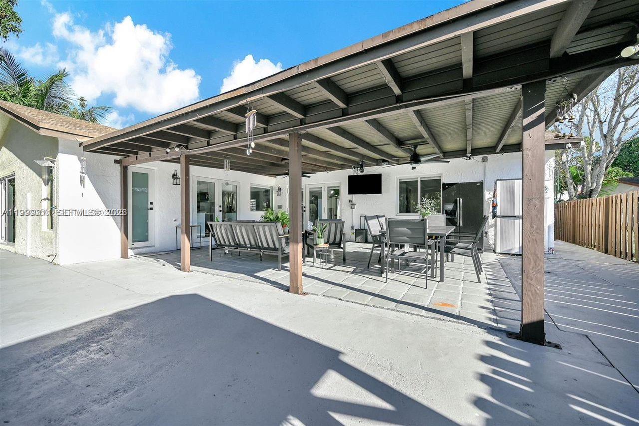 CROSSINGS SEC 4, THE - Residential Lease