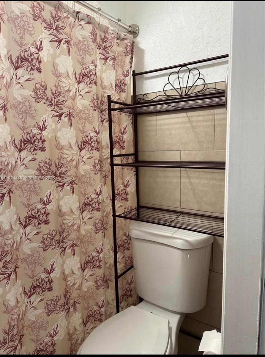ARISTOTLE SUB PHASE II - Residential Lease