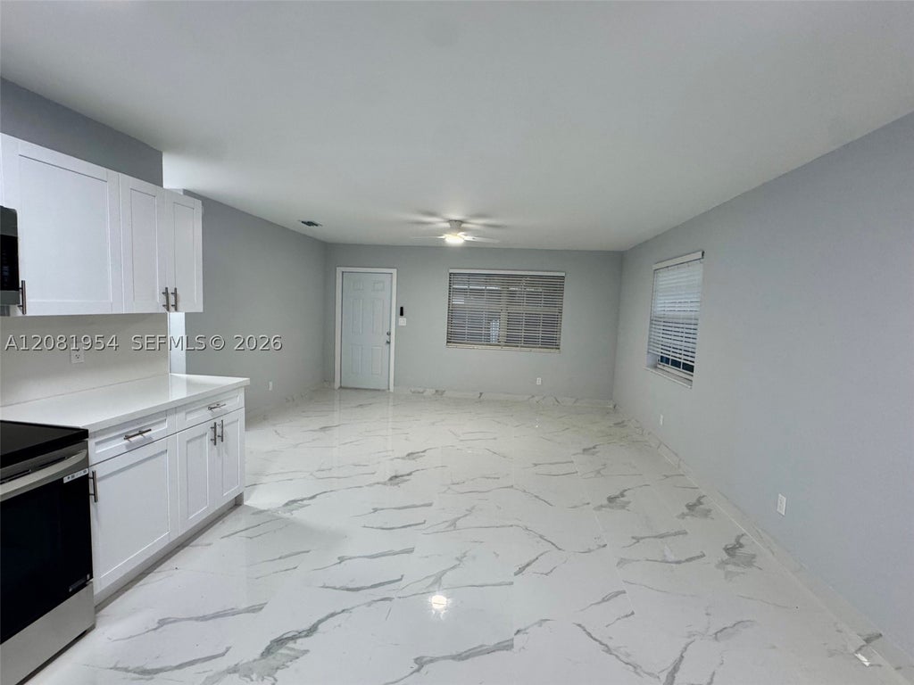 Photo of 1529 SW 22nd St #1, Fort Lauderdale, FL 33315 (MLS # A12081954)