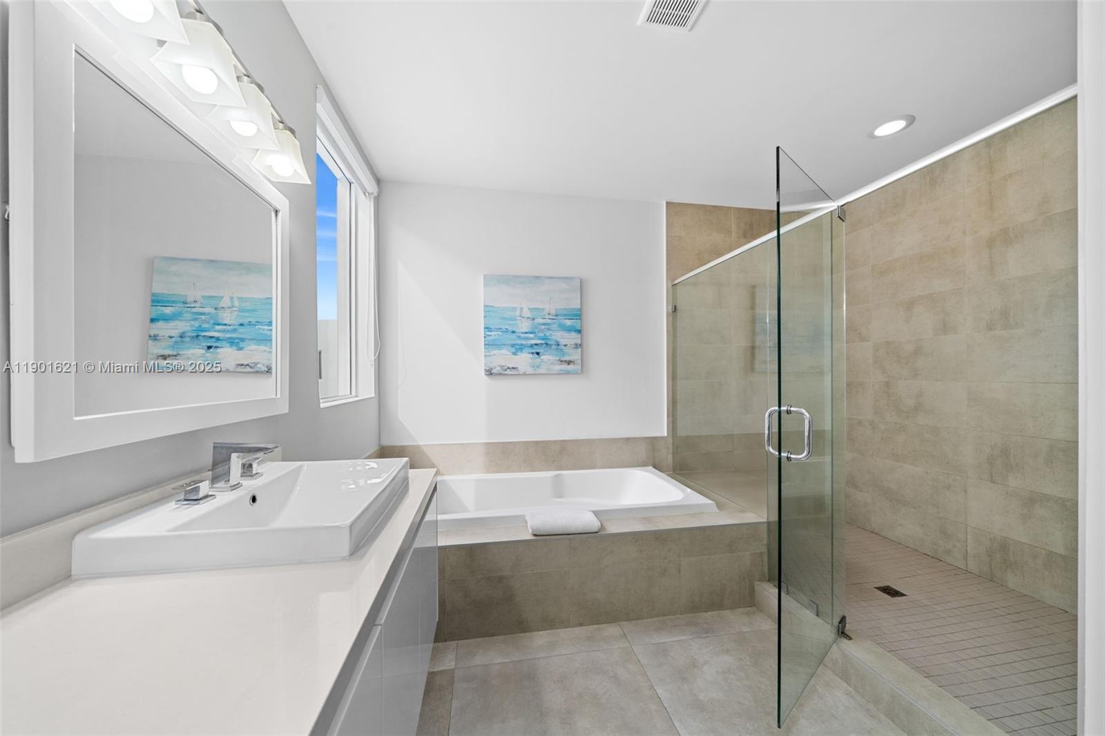 DORAL COMMONS RESIDENTIAL - Residential