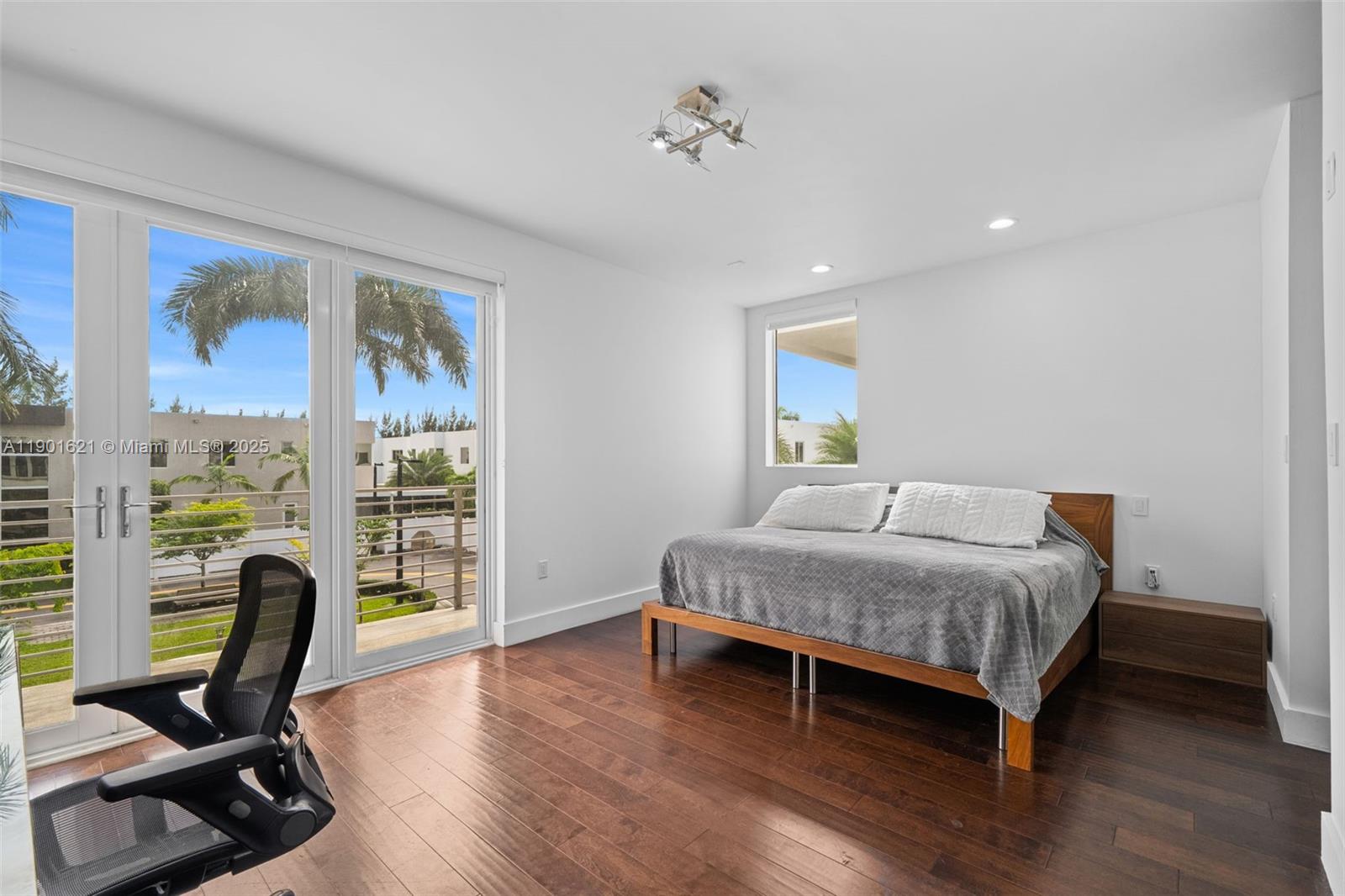 DORAL COMMONS RESIDENTIAL - Residential