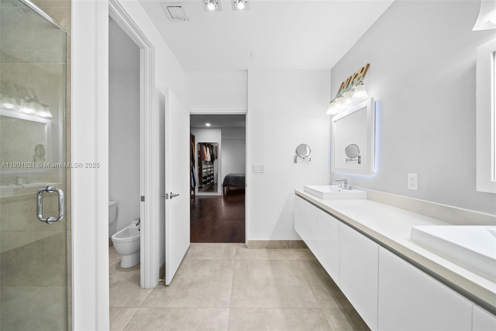 DORAL COMMONS RESIDENTIAL - Residential