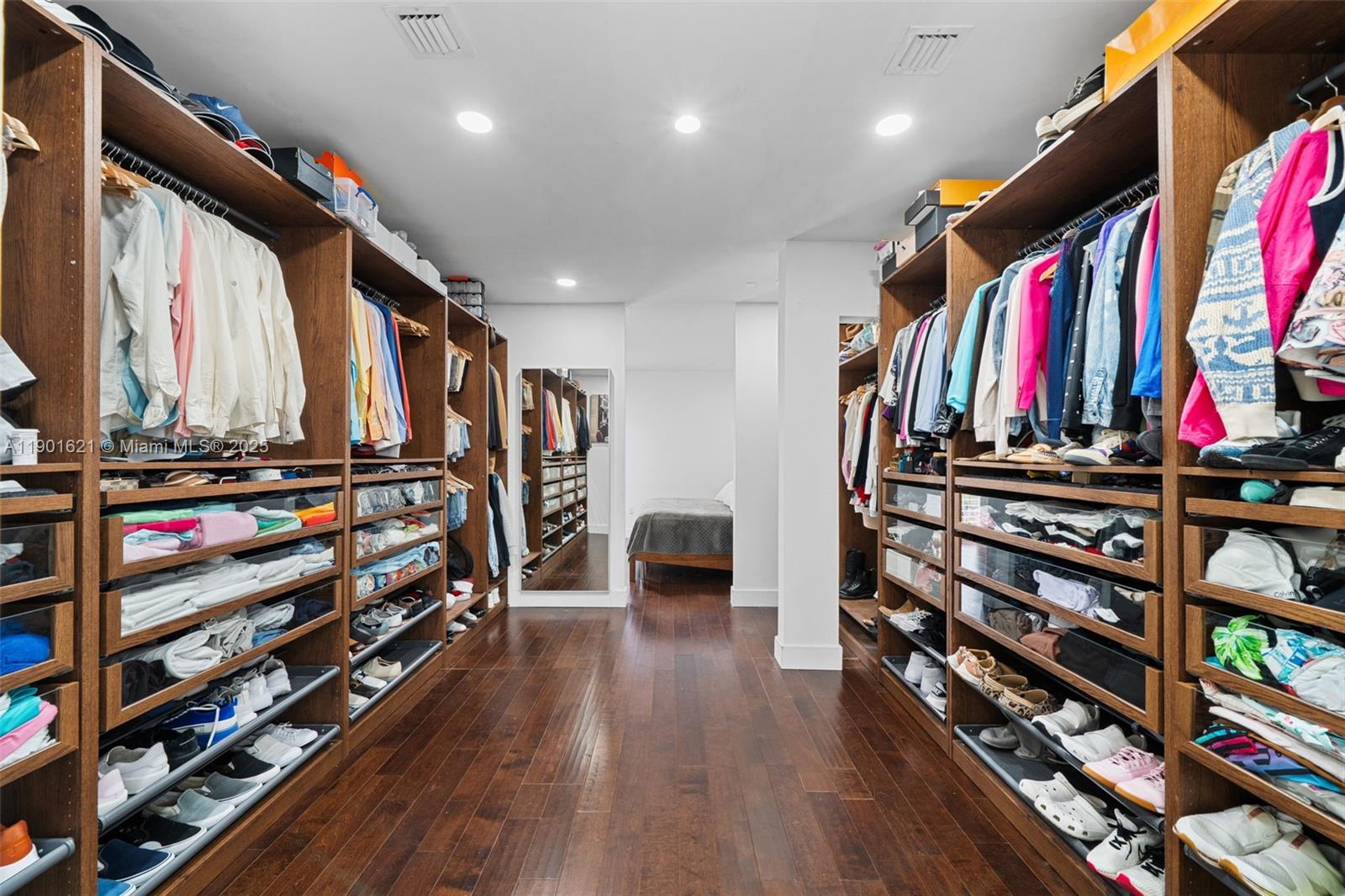 DORAL COMMONS RESIDENTIAL - Residential