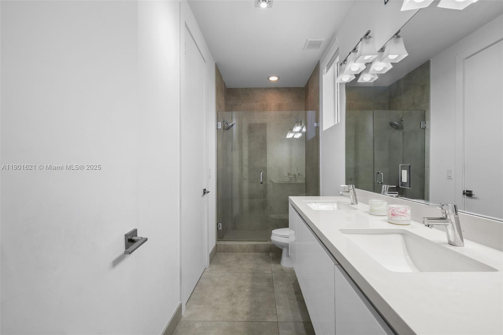 DORAL COMMONS RESIDENTIAL - Residential