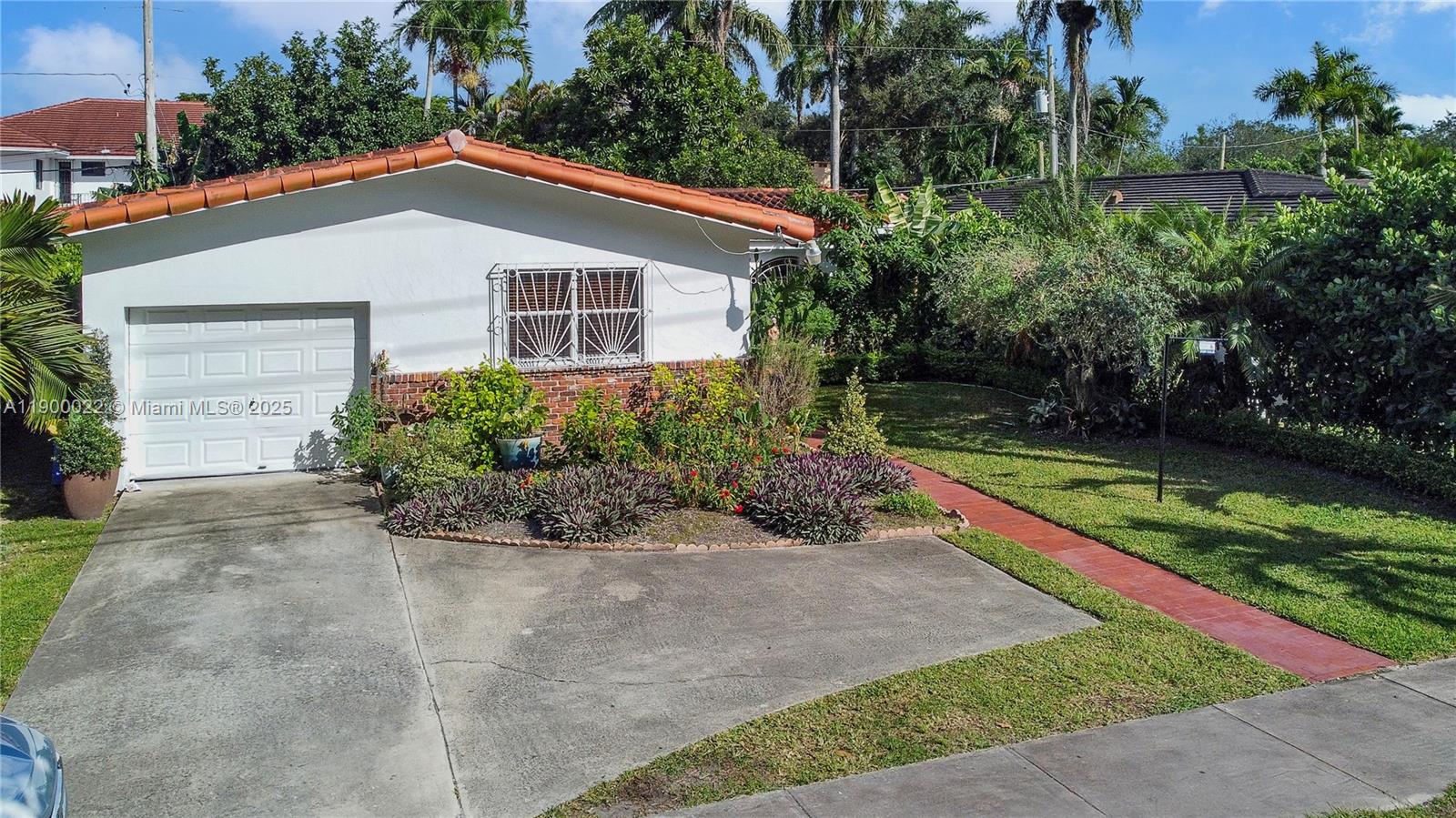 2711 Red Rd