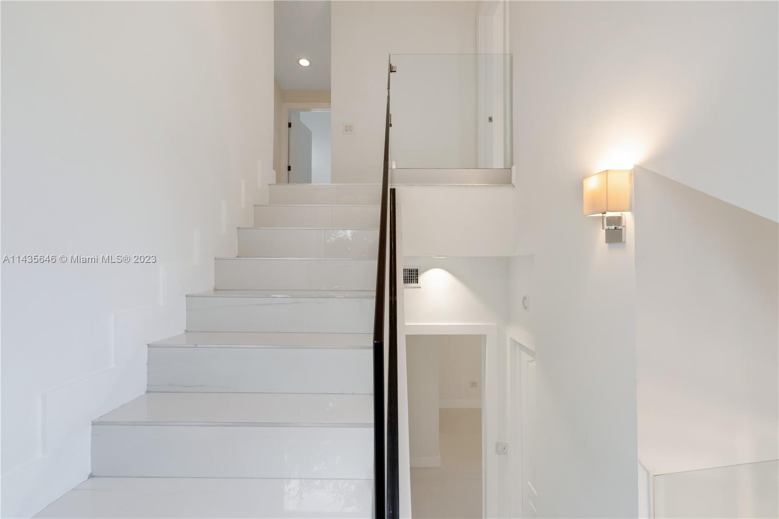 L HERMITAGE - Residential