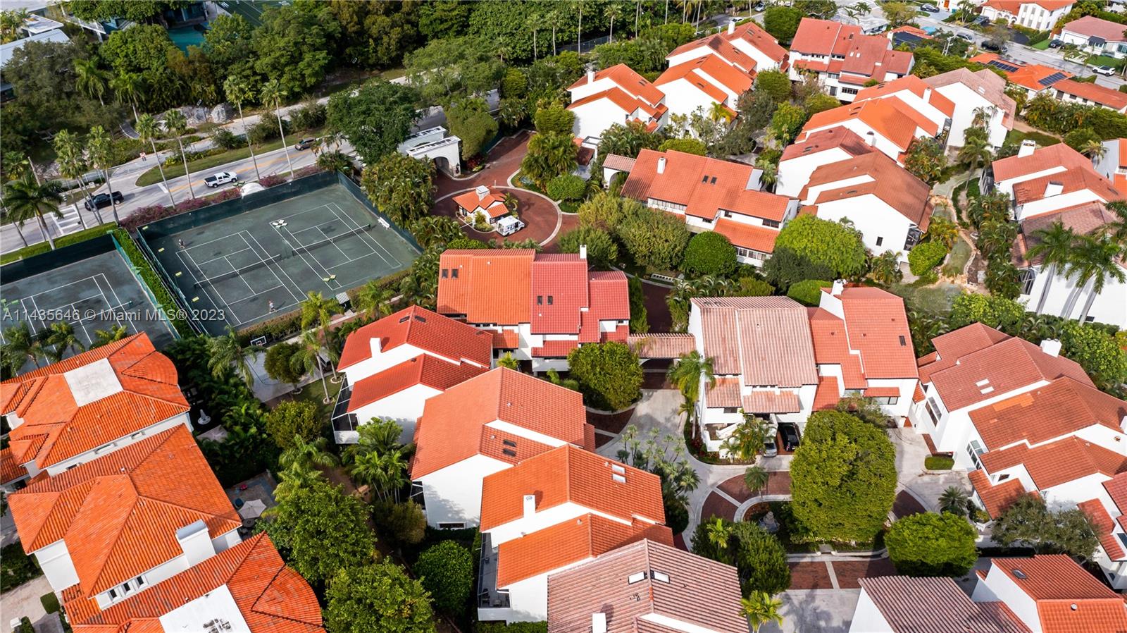 L HERMITAGE - Residential