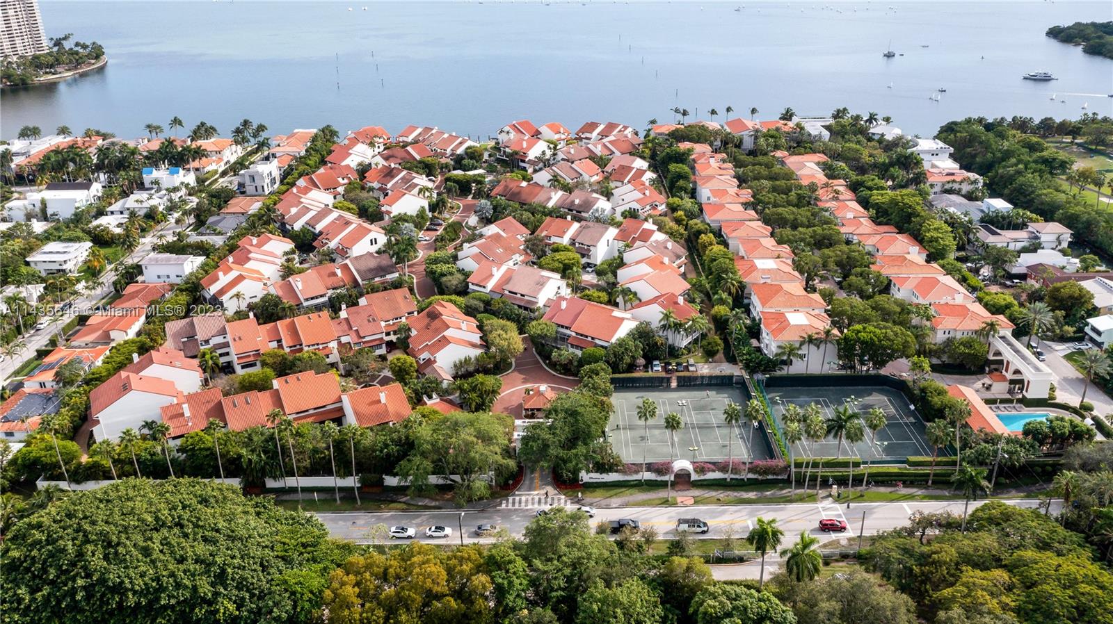 L HERMITAGE - Residential