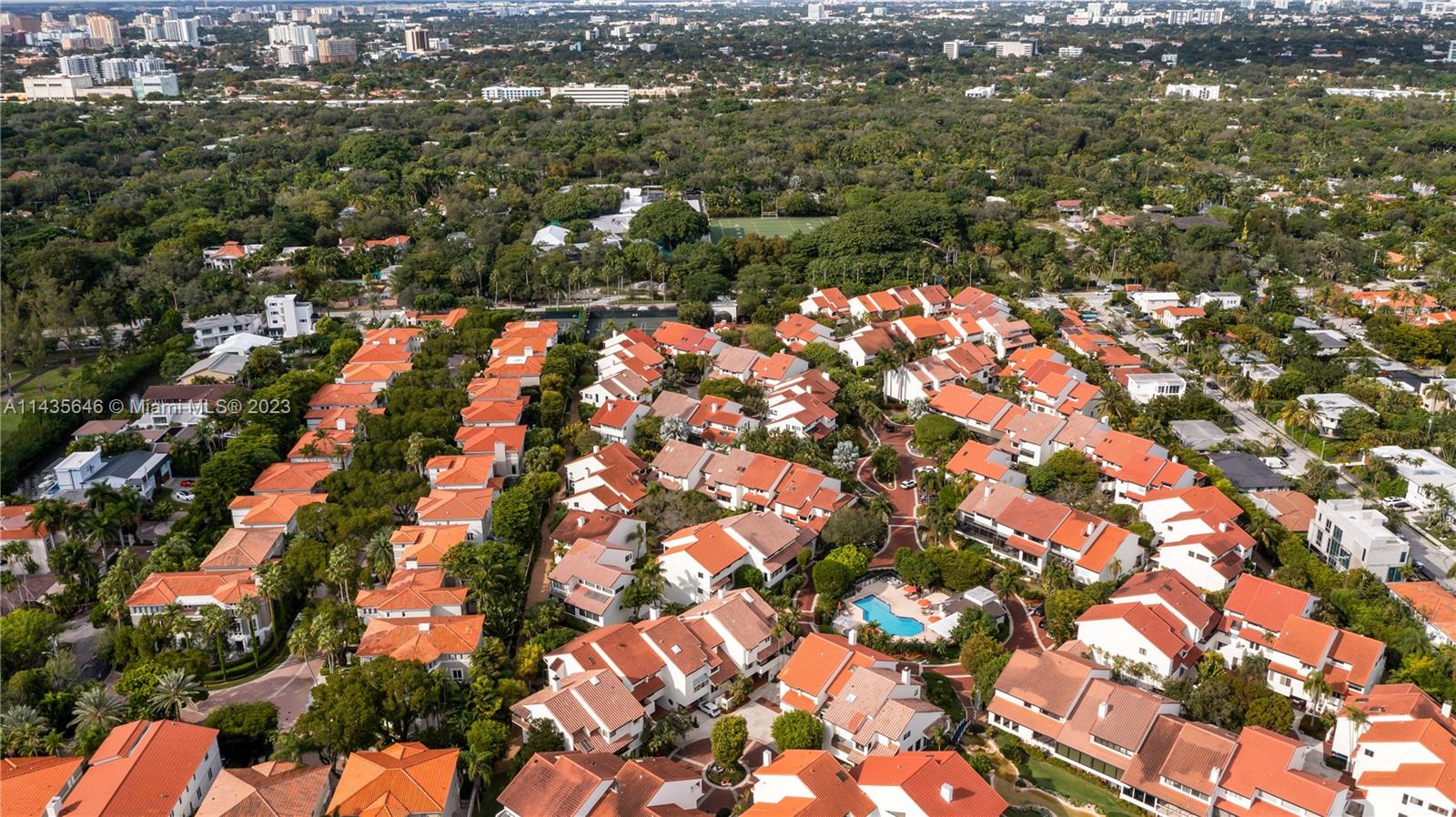 L HERMITAGE - Residential