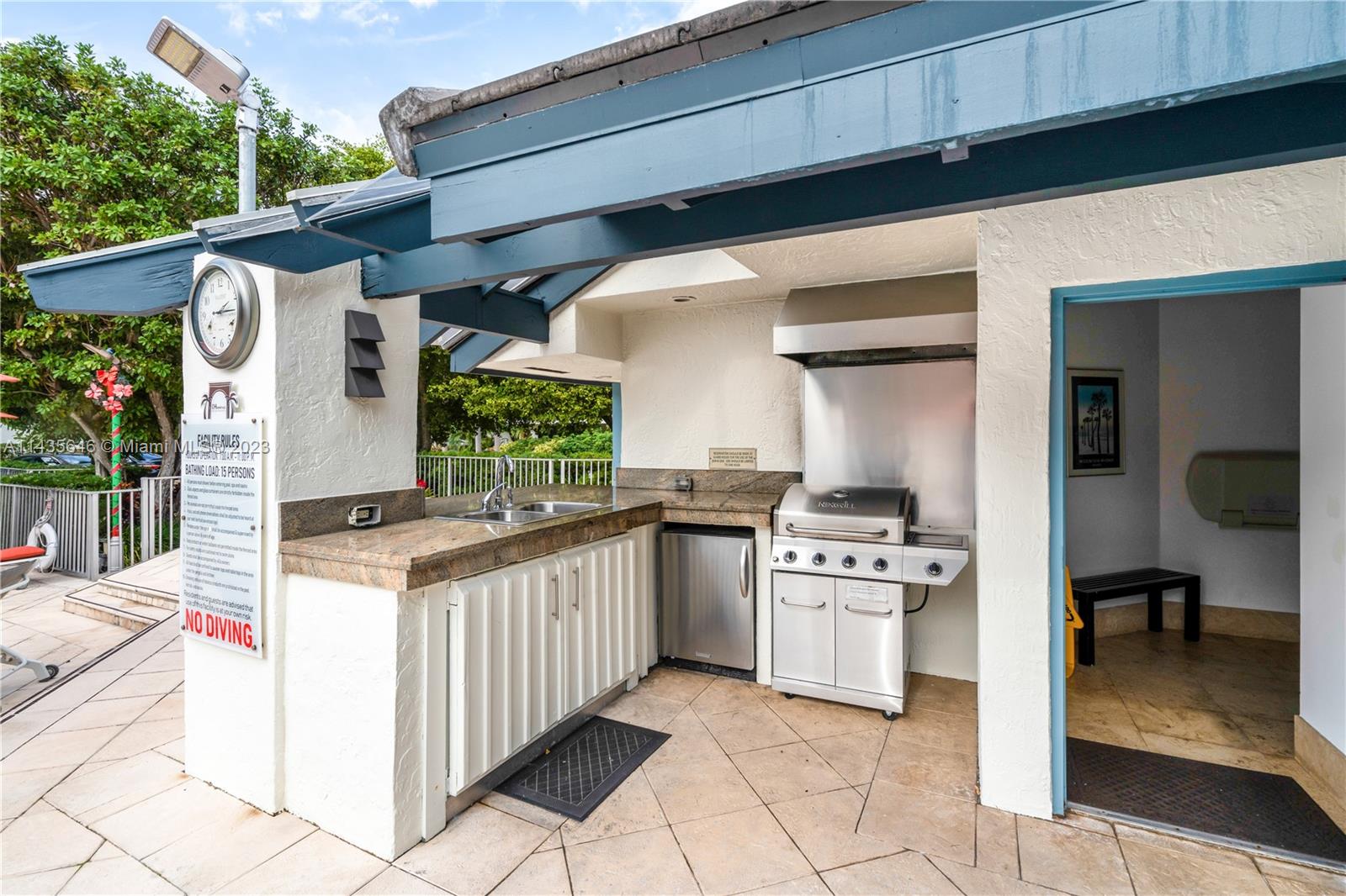 L HERMITAGE - Residential