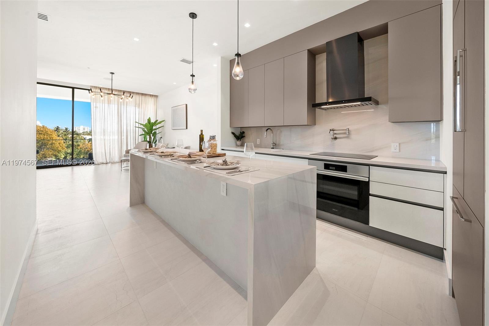 DELRAY TOWN OF - Residential