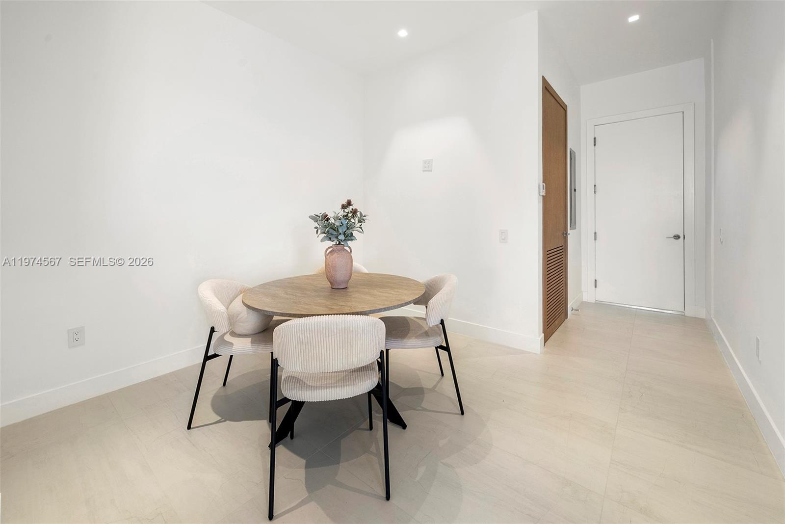 DELRAY TOWN OF - Residential