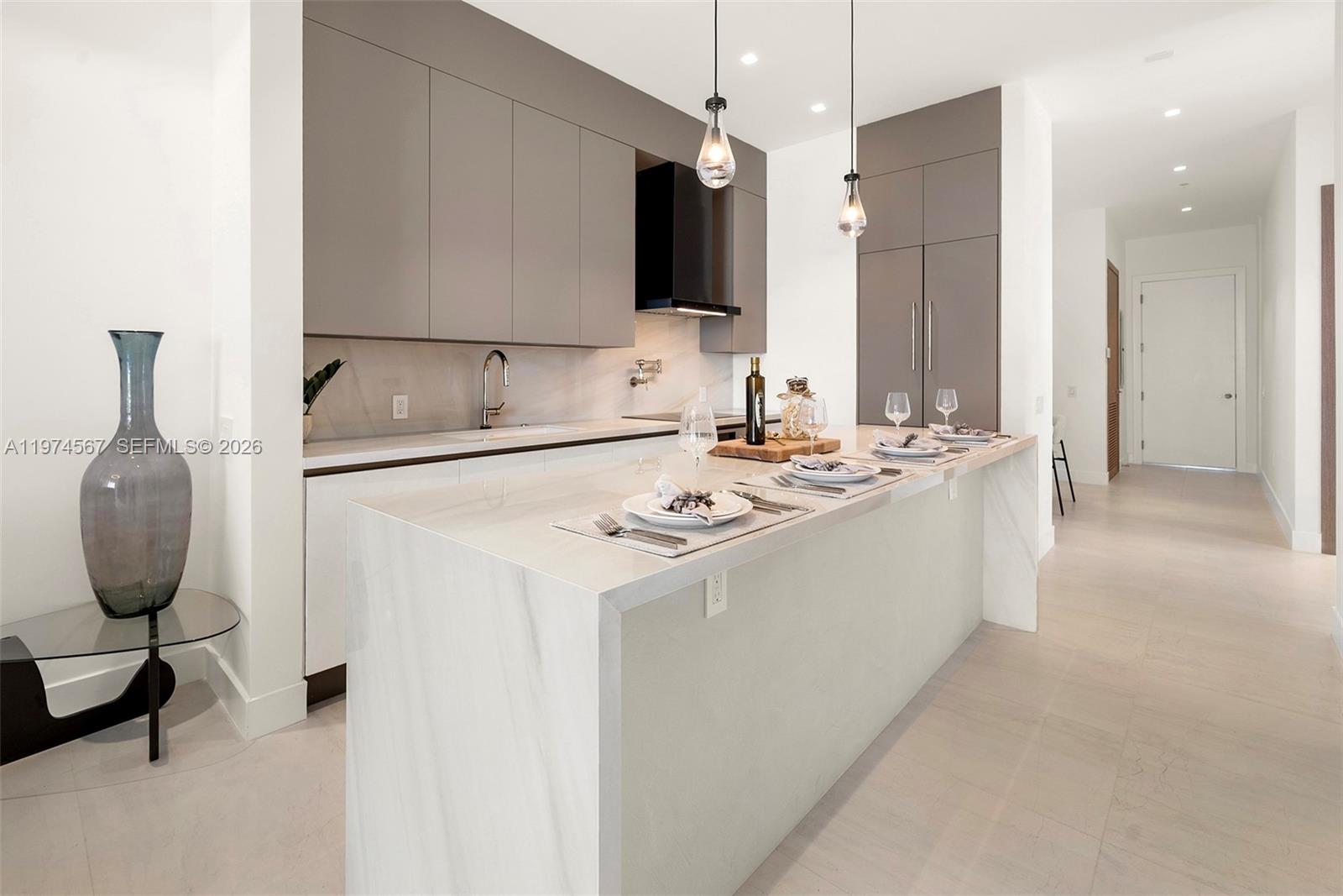 DELRAY TOWN OF - Residential