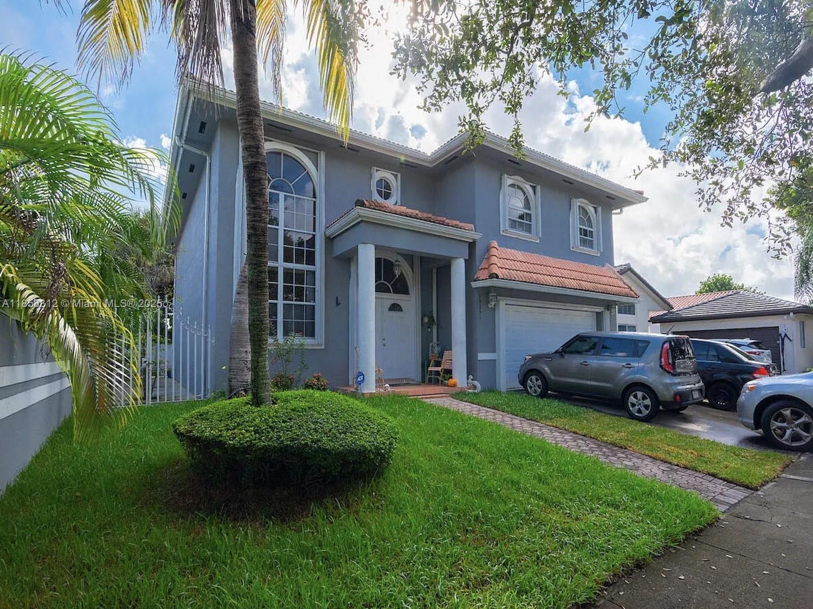 Perfectly located efficiency in the heart of Miami Lakes. It includes water, light and wifi. The area is filled with numerous parks, recreational facilities, and community events that offer endless opportunities to explore and enjoy the rich culture of Miami. The city offers a wide range of job prospects. Convenient Transportation and connected with major highways and public transportation, Great schools, a safe community and recreational opportunities makes it an exceptional place to call home.