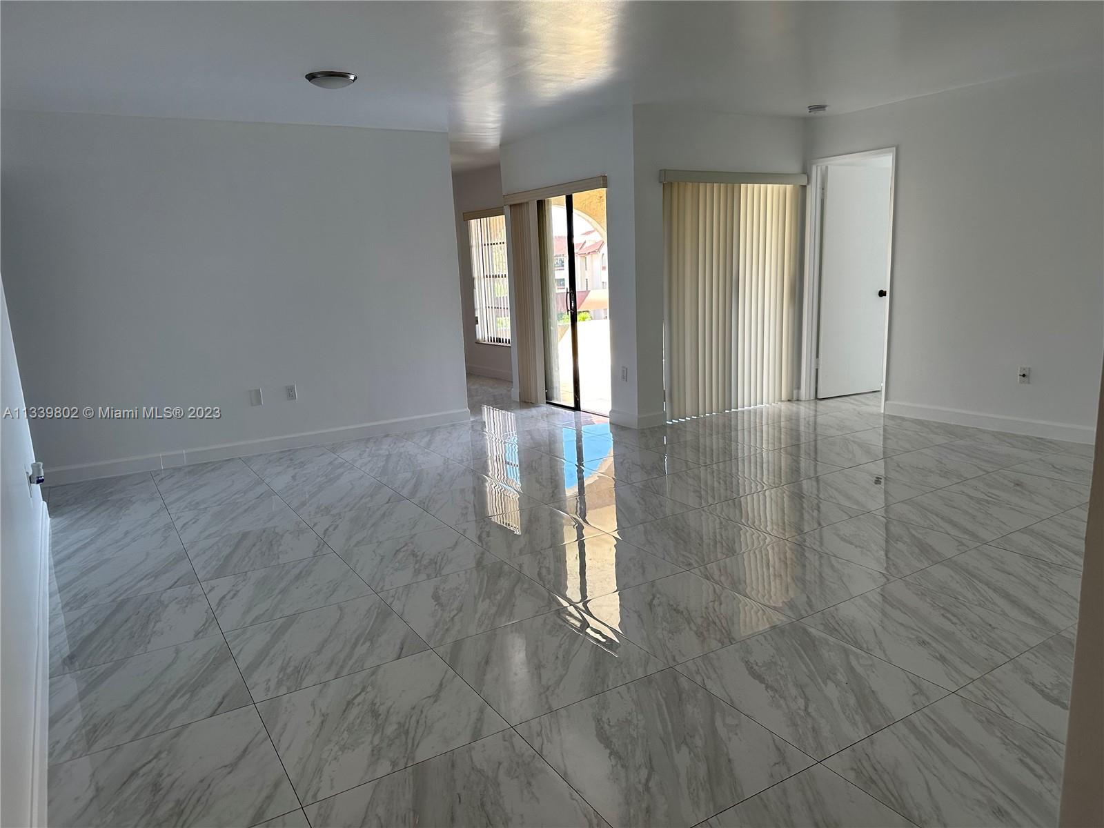 KENLAND POINTE CONDO II - Residential Lease