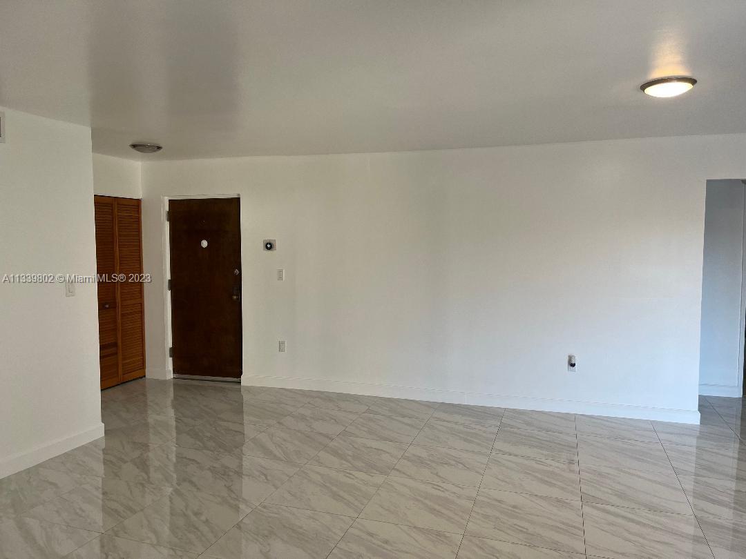 KENLAND POINTE CONDO II - Residential Lease