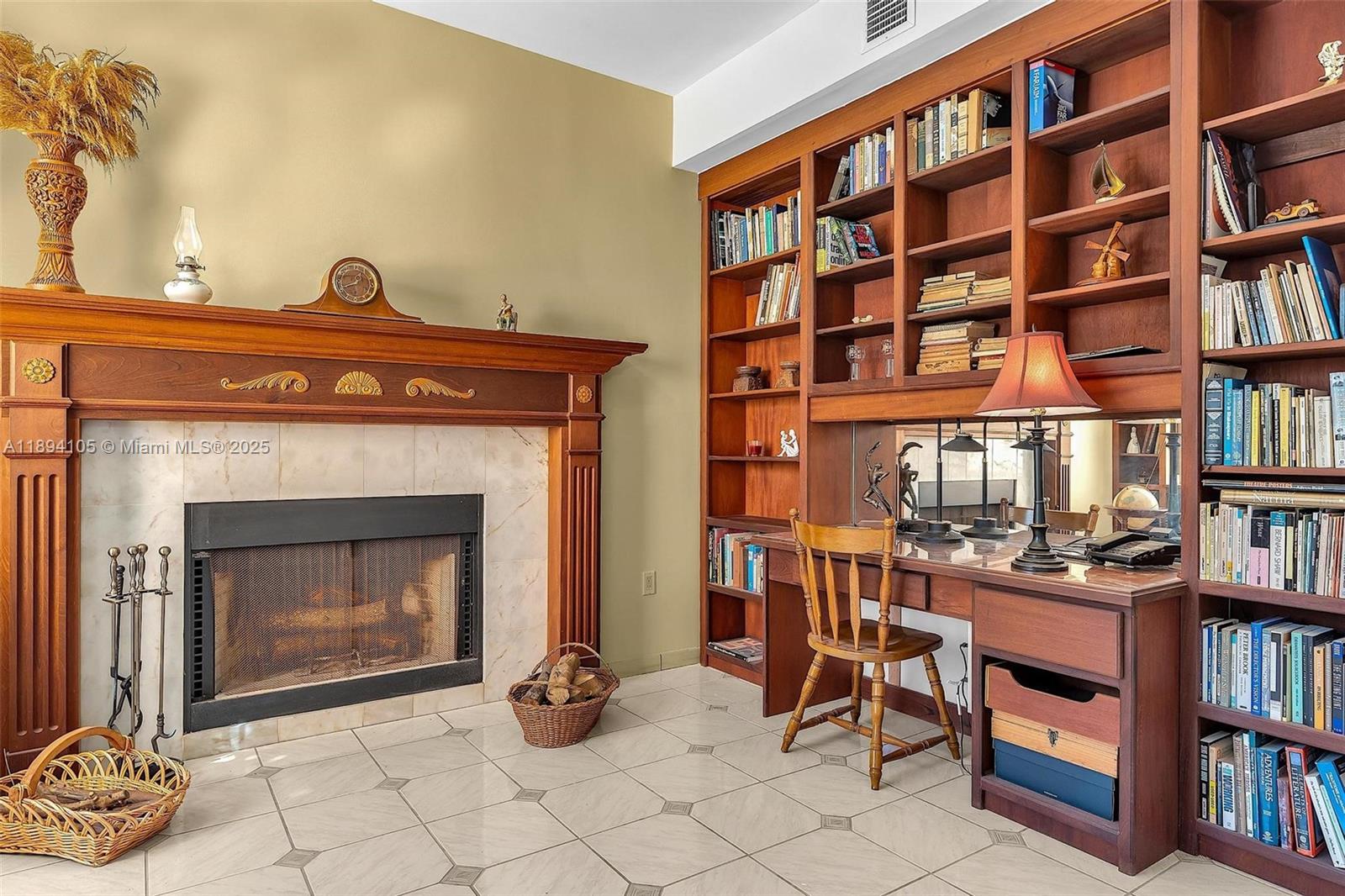 LA GORCE GOLF SUB - Residential