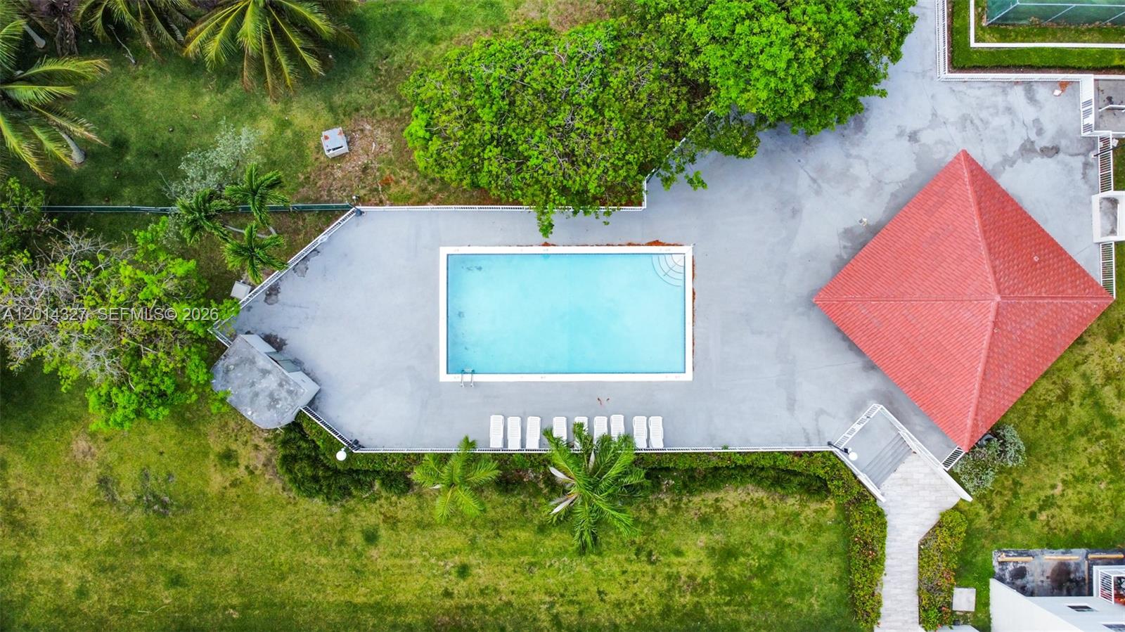 SAGA BAY GARDENS CONDO - Residential