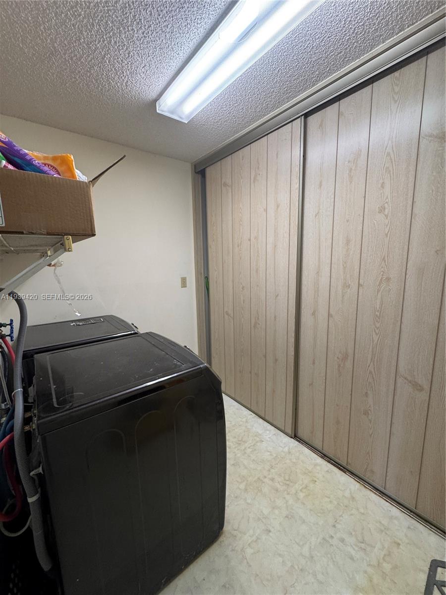 LAKES OF CARRIAGE HILLS - Residential