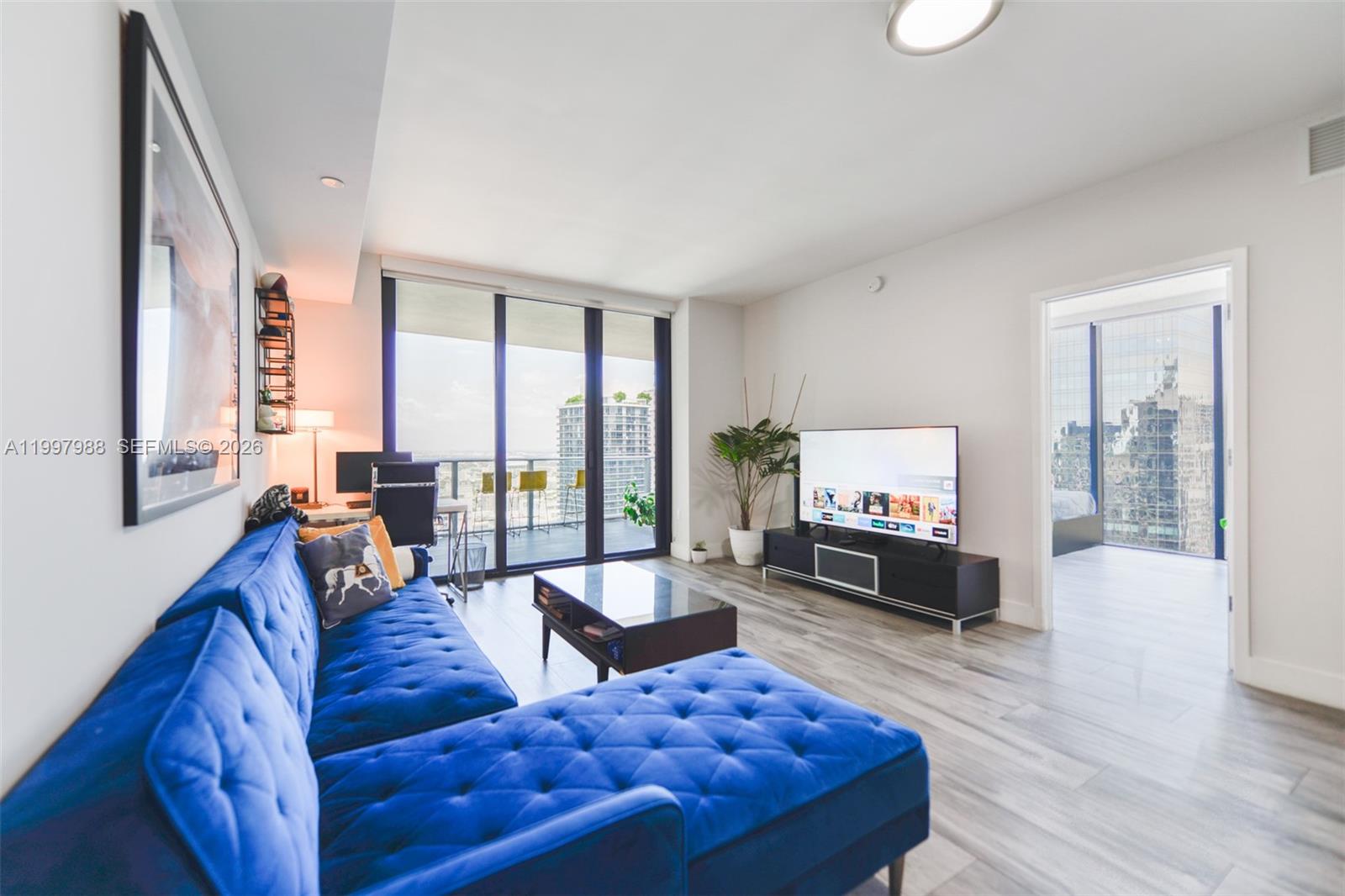 1010 Brickell Ave 4411