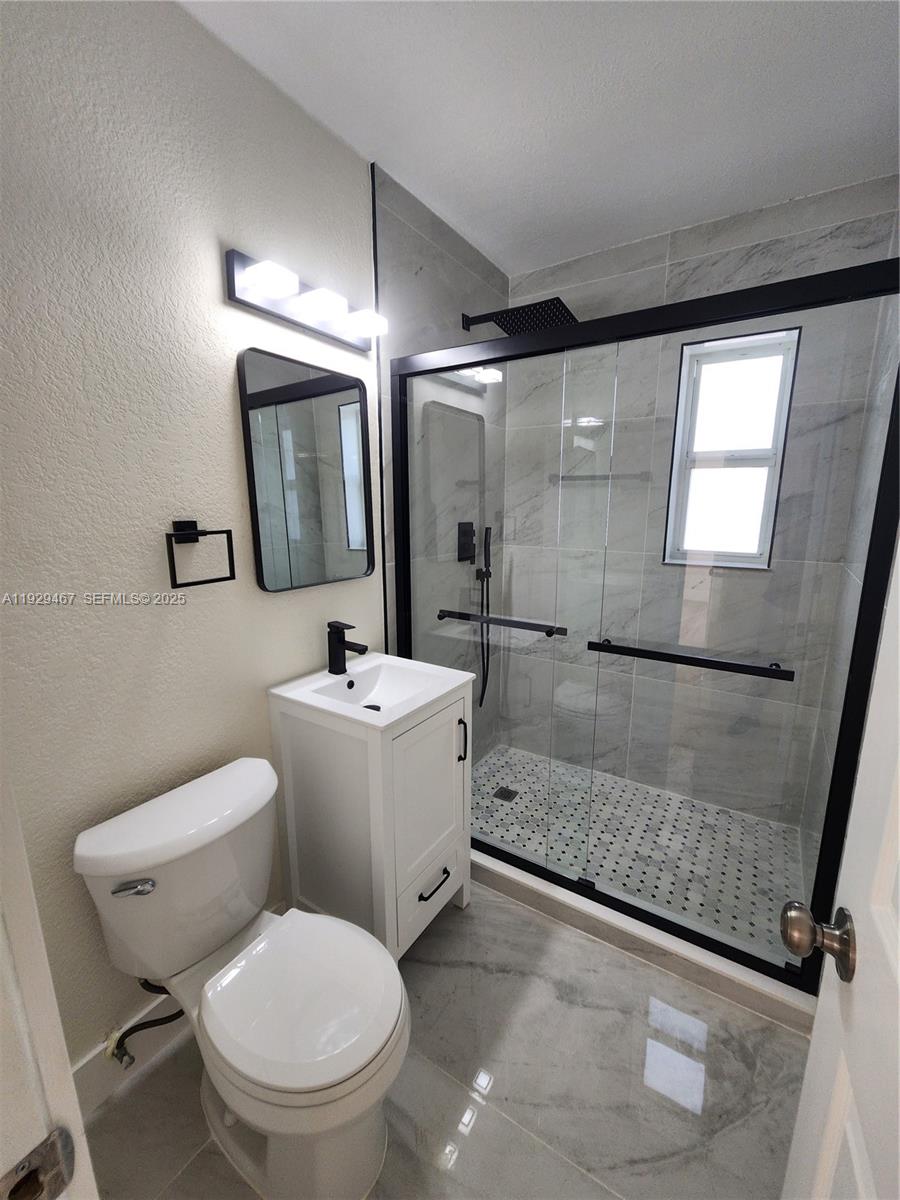 IRONS MANOR 2ND ADDN - Residential