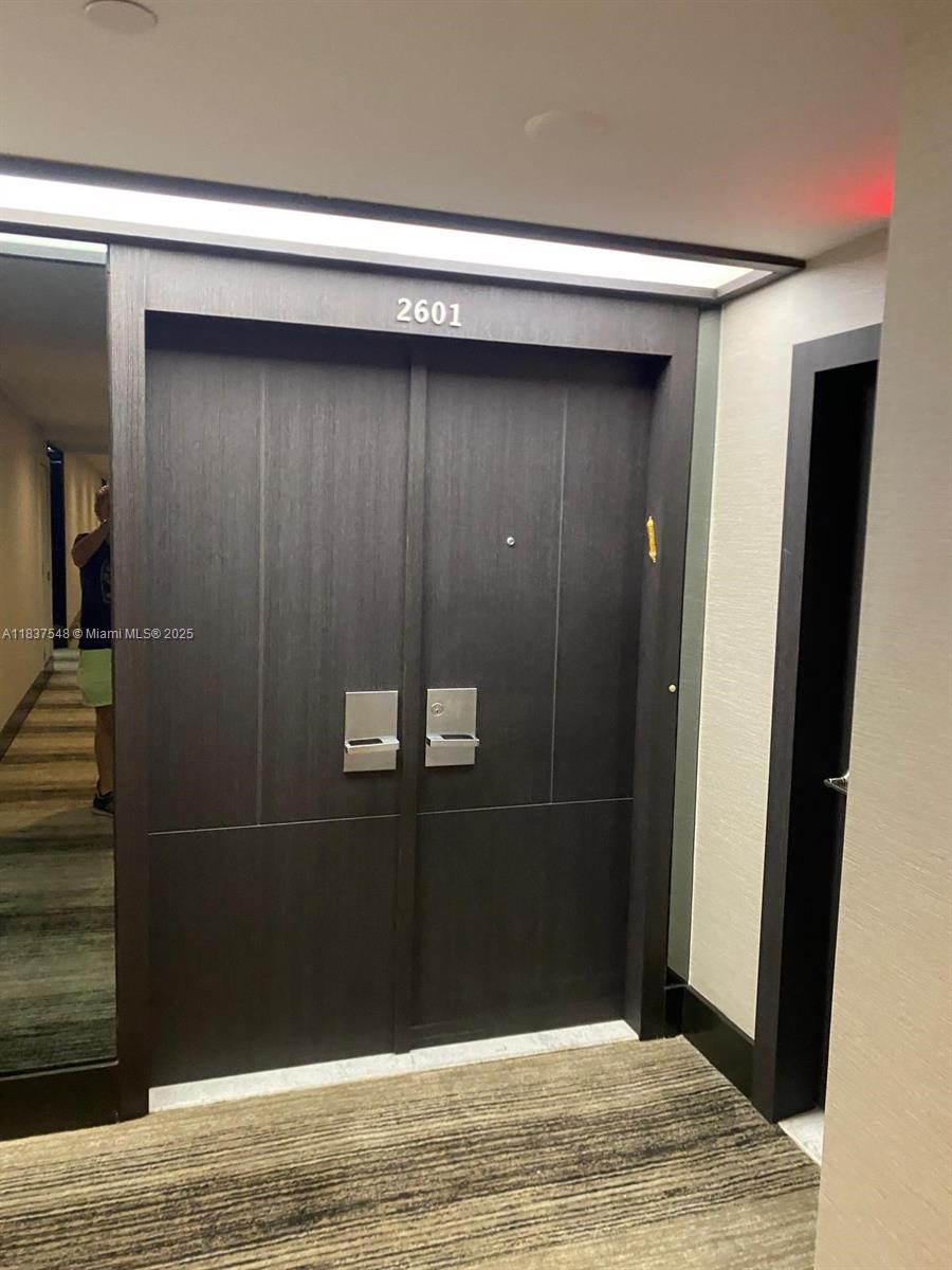 20191 E Country Club Dr 2601