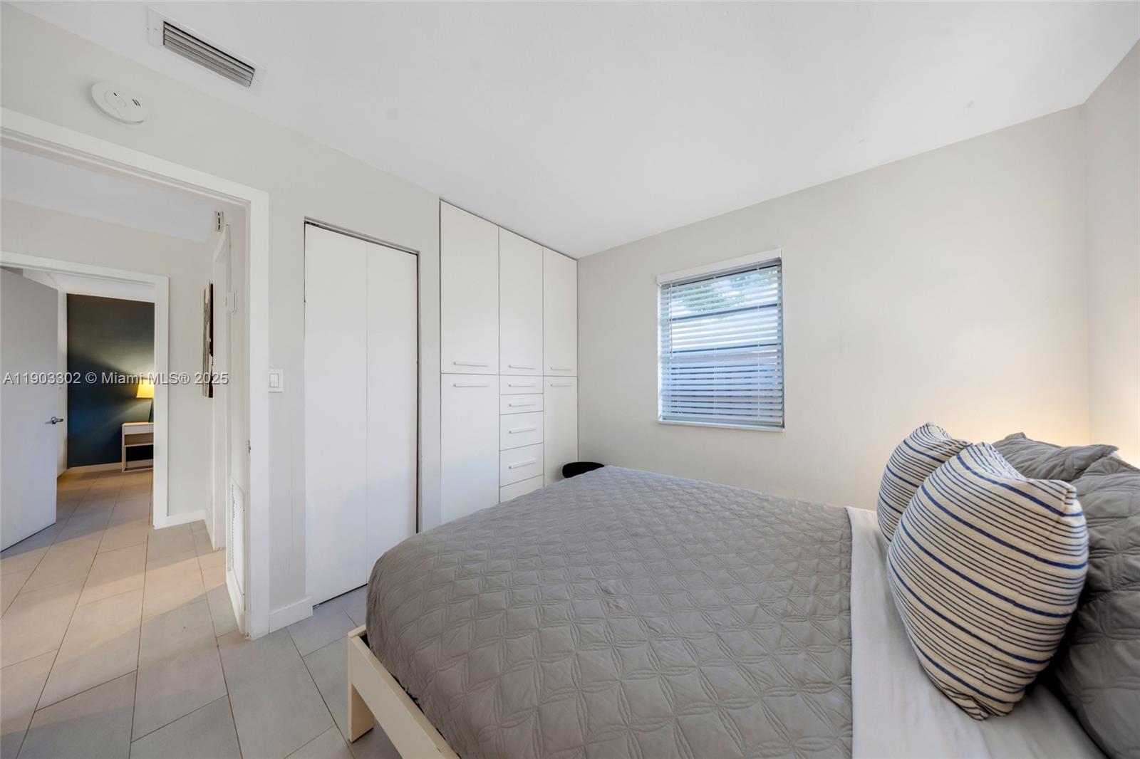 WILTON MANORS - Residential Lease