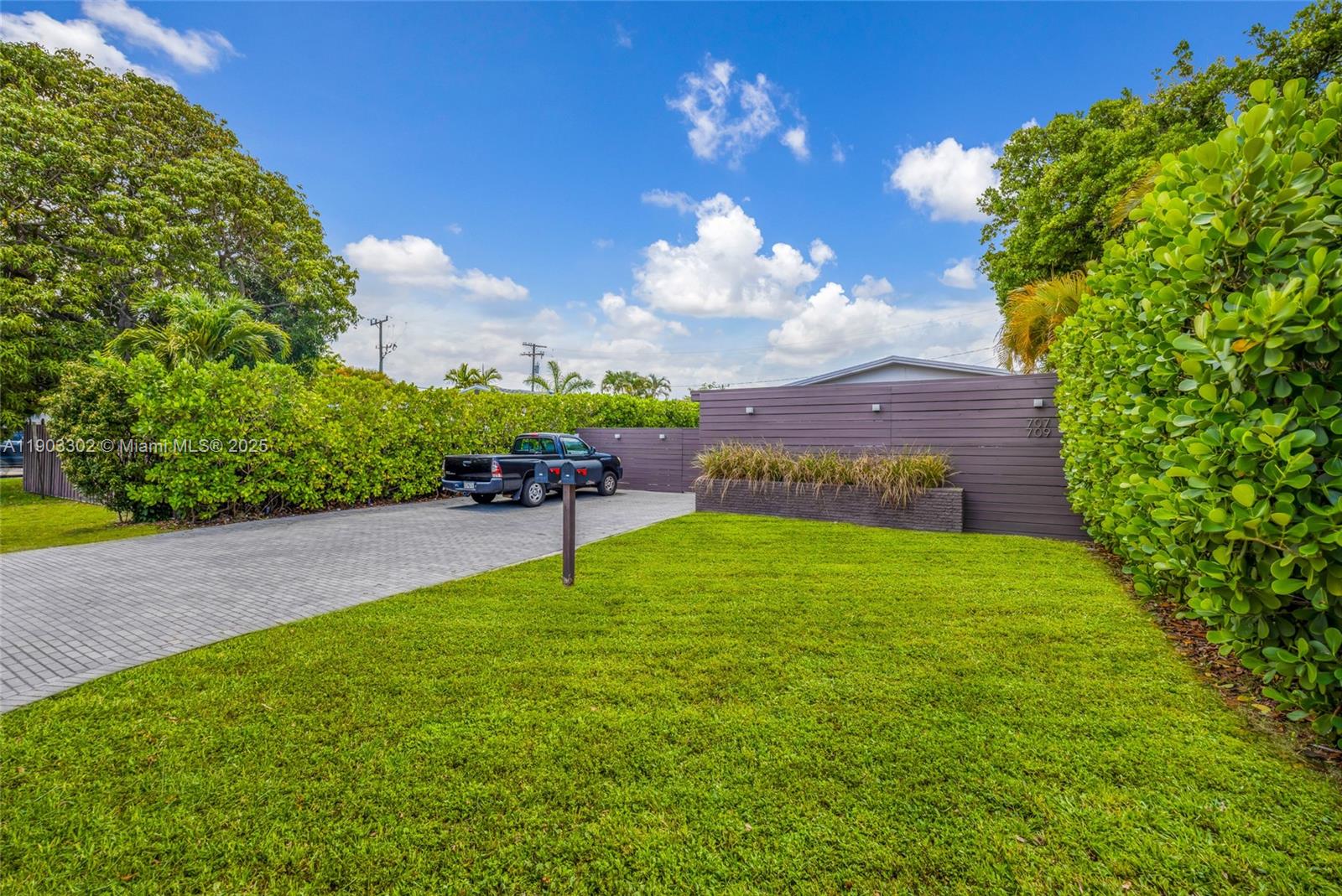 WILTON MANORS - Residential Lease