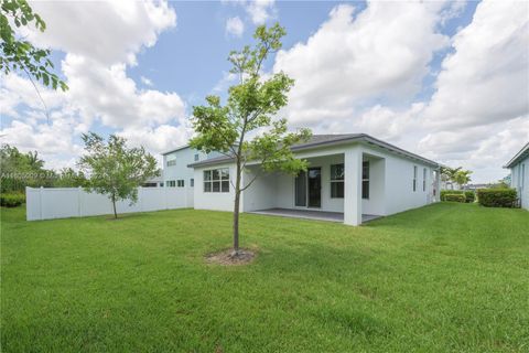 Single Family Residence in Port St. Lucie FL 11869 Lyra Dr Dr 32.jpg