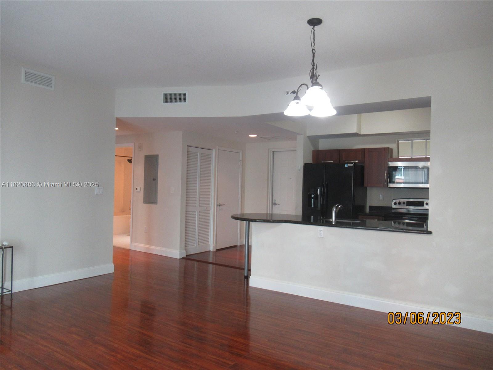 7285 Sw 90th St D209, Miami, Broward County, Florida - 1 Bedrooms  
1 Bathrooms - 