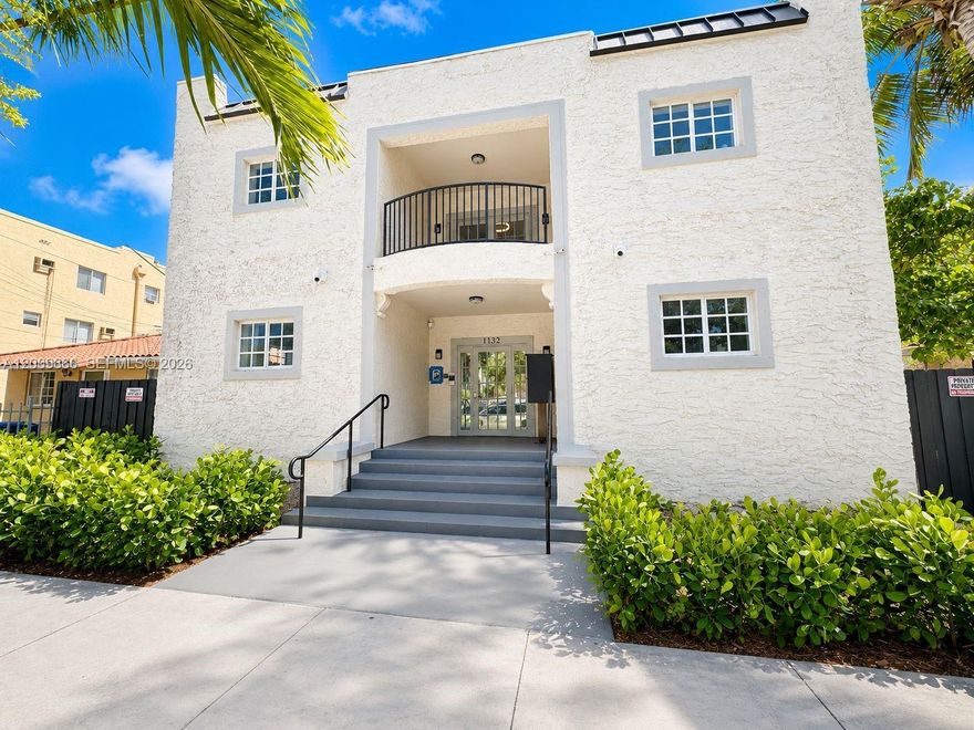 Prime Little Havana location — fully renovated 8-unit multifamily just minutes from Brickell, Downtown Miami, and Jackson Memorial Hospital. This turnkey investment underwent a complete interior and exterior renovation in 2022 and has passed Miami-Dade's mandatory 40-year recertification (2025).
Unit mix: 7 × 1BR/1BA + 1 × 2BR/1BA. Every unit features quartz countertops, stainless steel appliances, modern two-tone cabinetry, porcelain tile bathrooms, LVP flooring throughout. Ideal for investors seeking a stabilized, zero-deferred-maintenance asset in one of Miami's most sought-after workforce housing corridors with strong tenant demand and proximity to major employment centers.