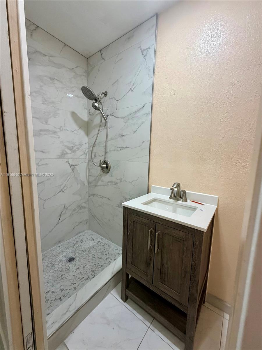 FLAIR SUB NO SEVEN - Residential