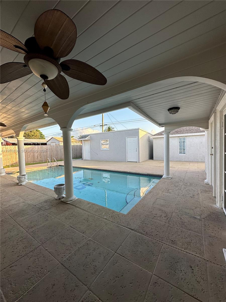 HERITAGE HOMES - Residential