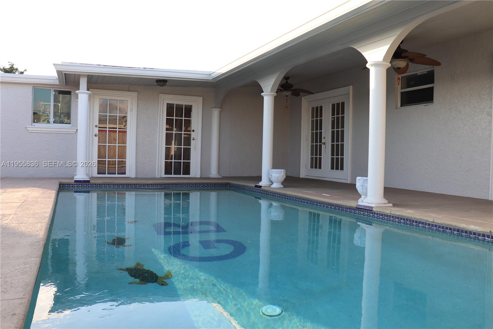 HERITAGE HOMES - Residential