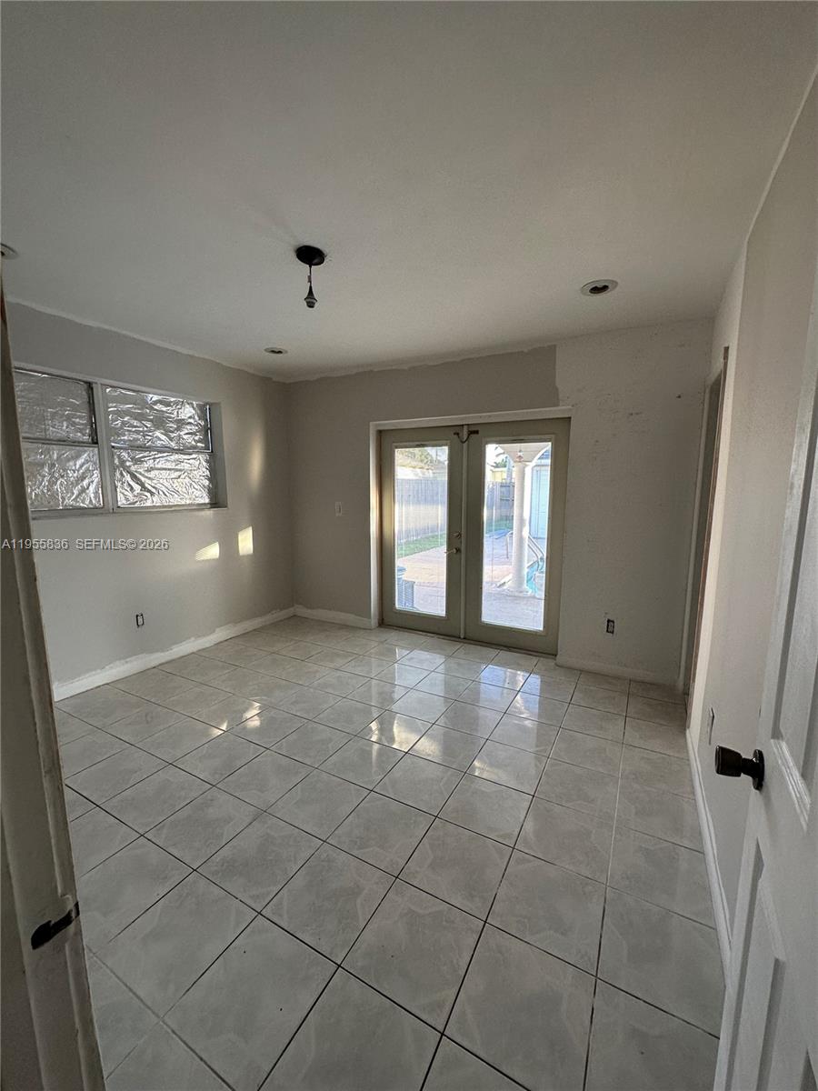 HERITAGE HOMES - Residential