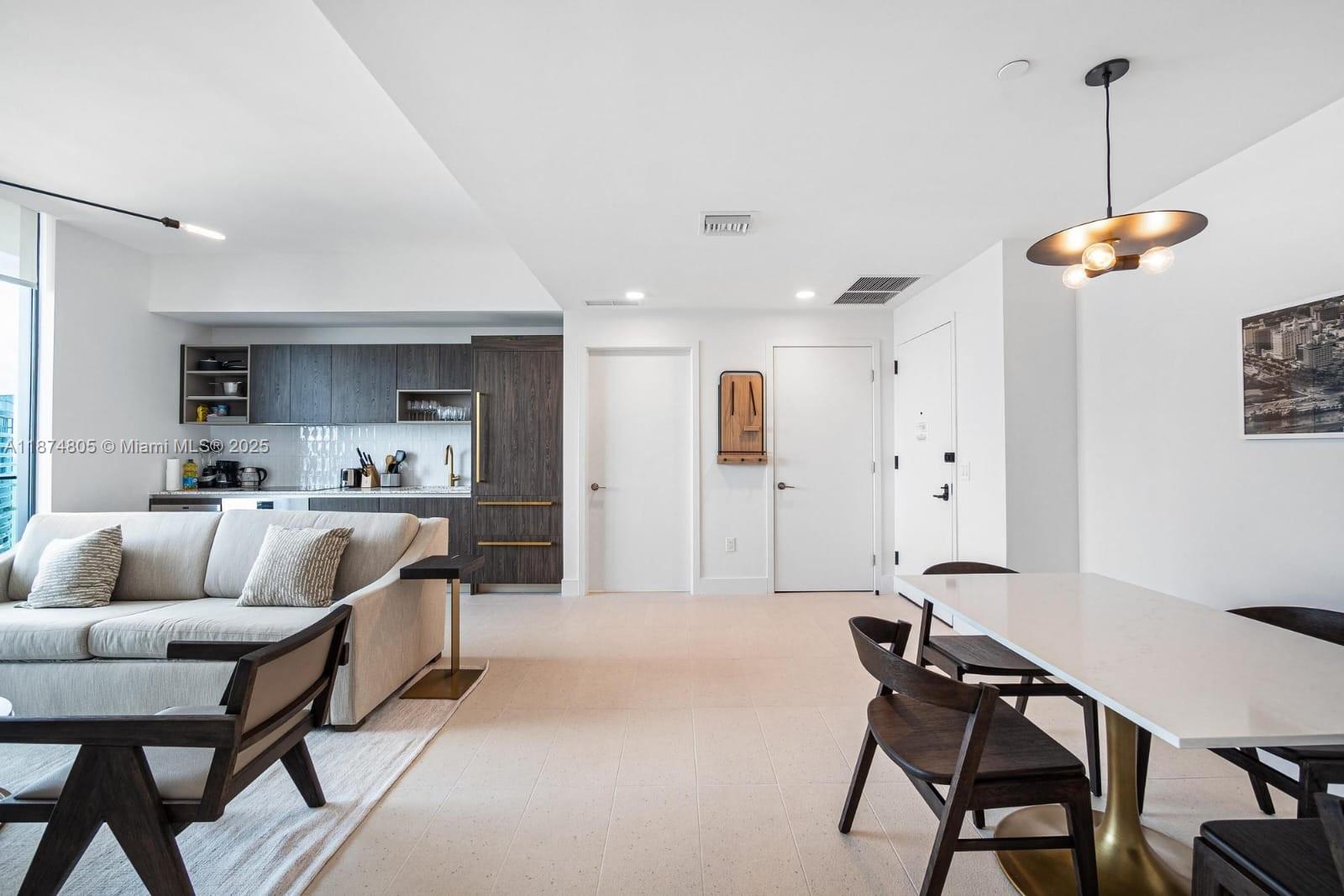 Natiivo / Gale Residences - Residential